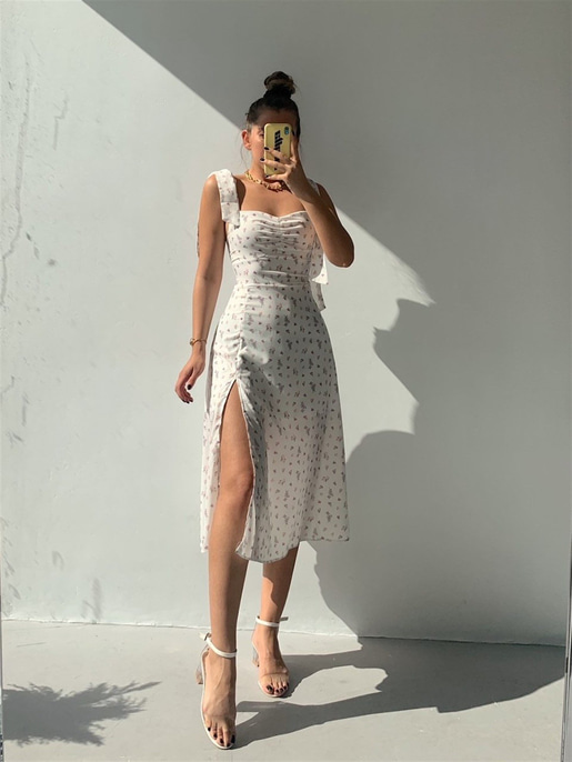 Çiçekli Ayarlanır Bağlamalı Askısı Yırtmaçlı Kadın Ekru Midi Elbise 21Y000349