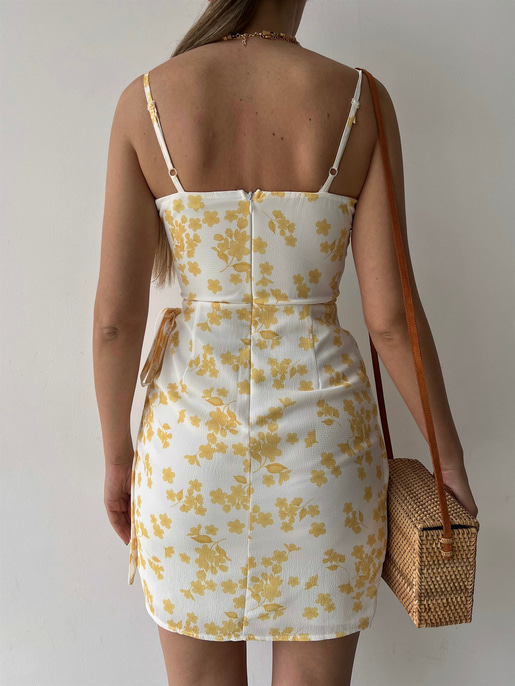 Çiçekli Etek Kısmı Kruvaze Yandan Bağcıklı Meliora Kadın Sarı Elbise 22Y000327