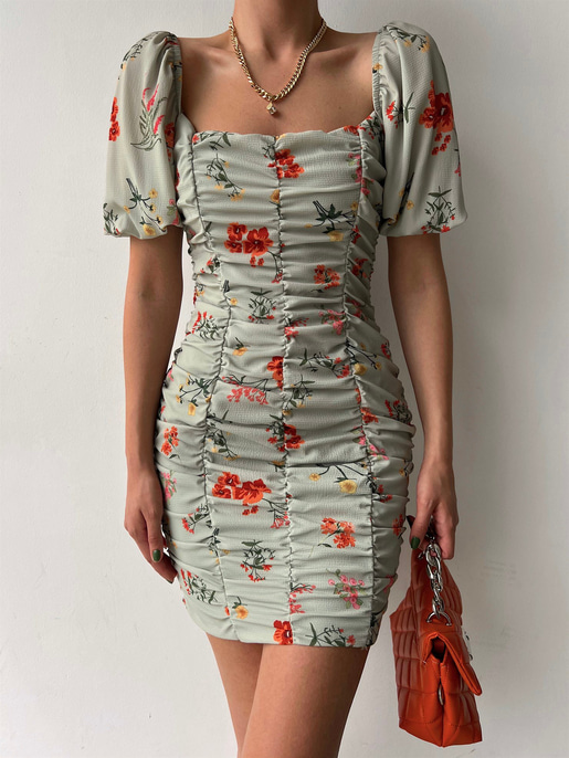 Çiçekli Önden Dikiş Detay Büzgülü Tavian Kadın Mint Elbise 22Y000321