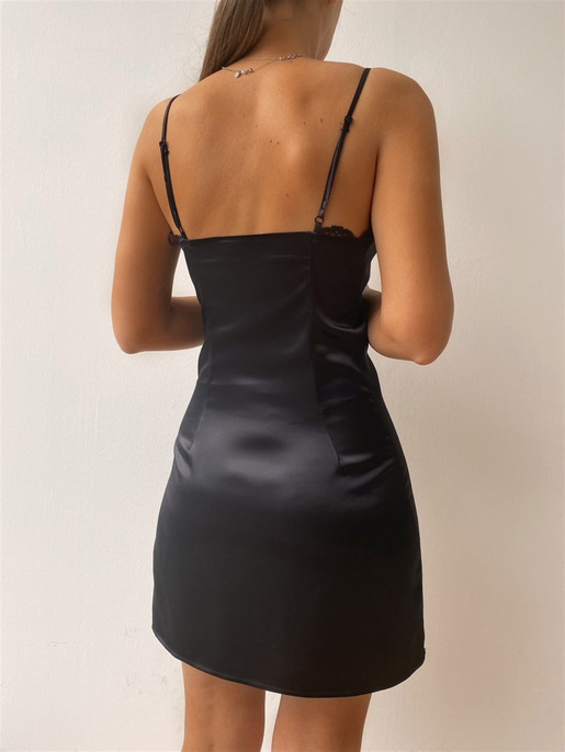 Dantel Detaylı V Yaka Askılı Saten Elbise 21Y000426