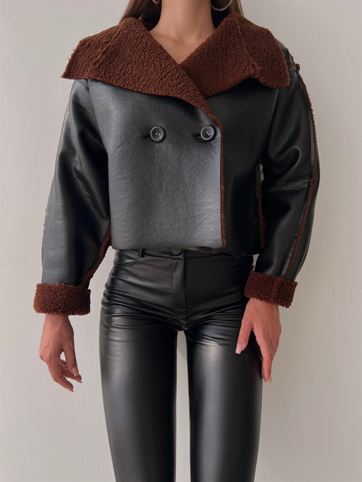 Deri İçi Tüylü Çift Düğmeli Kadın Kahverengi  Mont 22K000141