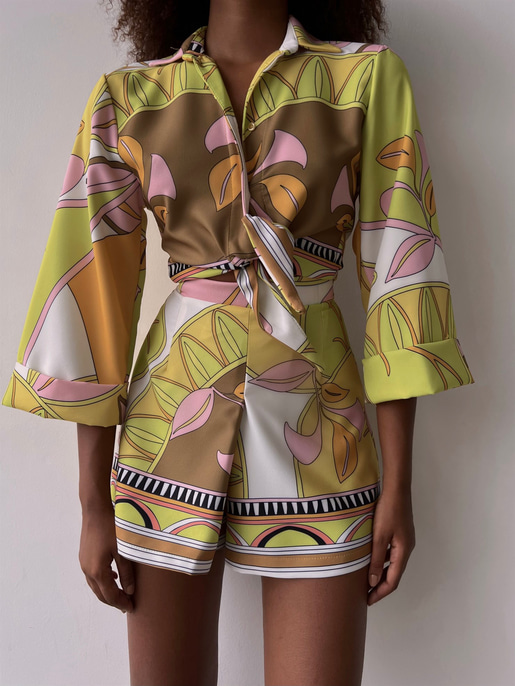 Desenli Duble Kol Bağlamalı Gömlek Pileli Şort Brittin Kadın Sarı İkili Takım 22K000637