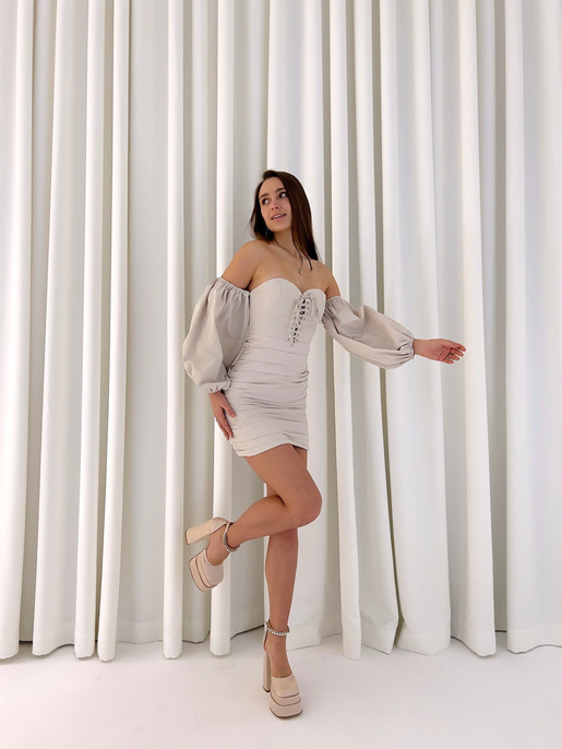 Düşük Balon Kol Drape Detaylı Maddox Kadın Taş Renk Elbise 23K000412