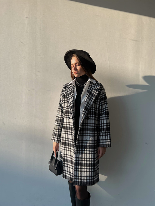 Ekoseli Kruvaze Kapanan Rosalie Kadın Siyah Kaban 22K000159