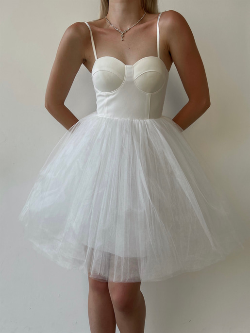 Göğüs Kuplu Mini Tütü Etekli Natale Kadın Beyaz Tül Elbise 22Y000308