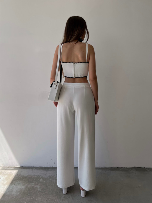 Göğüsü Bağcık Detay Crop Bol Paça Alt Mikayla Kadın Beyaz İkili Takım 22Y000254