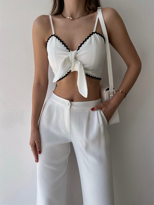 Göğüsü Bağcık Detay Crop Bol Paça Alt Mikayla Kadın Beyaz İkili Takım 22Y000254