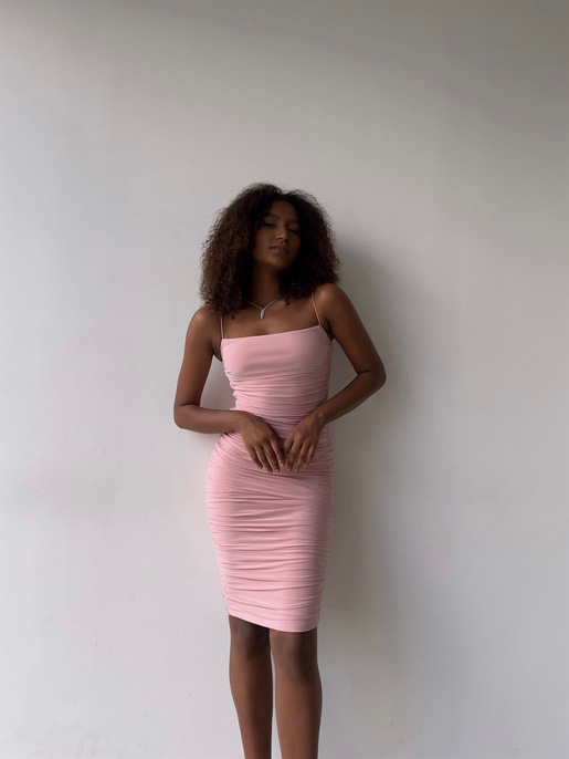 İp Askılı Büzgülü Likra Kumaş Destiny Kadın Pudra Kalem Elbise 22Y000057