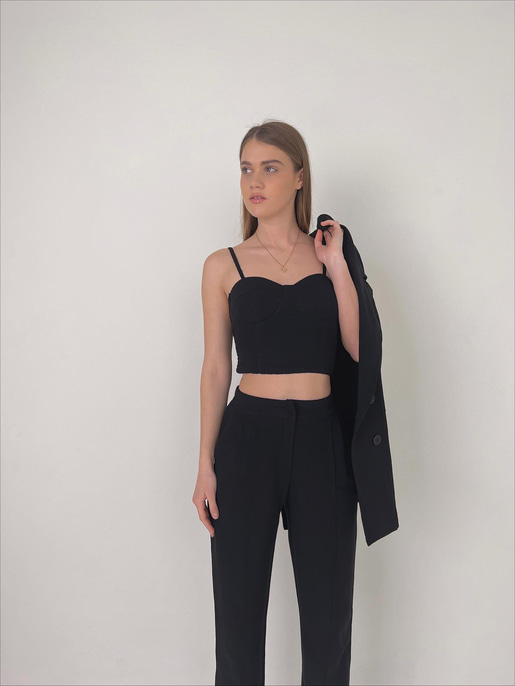 Jones Üçlü Takım 23Y000108