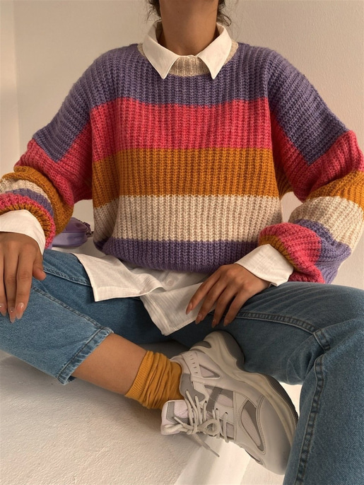 Kalın Çizgili Oversize Kadın Renkli Örme Kazak 22K000052