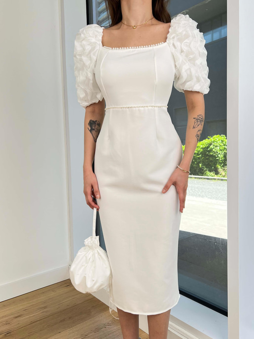 Kare Yaka Balon Kol İnci Detaylı Dael Kadın Beyaz Midi Elbise 24Y512