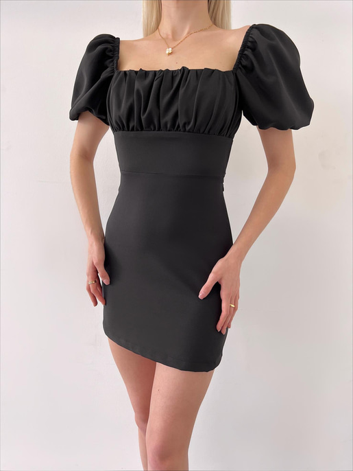 Kare Yaka Kısa Balon Kol Sırt Dekolteli Zenn Kadın Siyah Mini Elbise 23Y000120