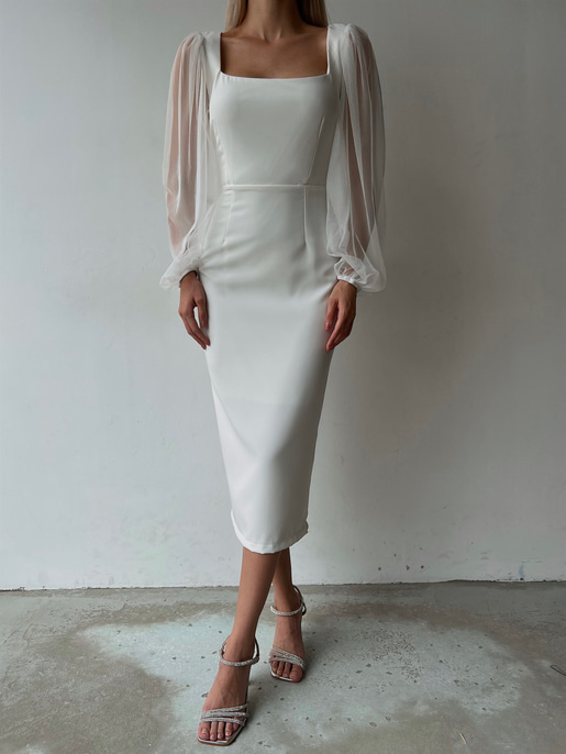 Kare Yaka Kolları Tül Arka Etek Kısmı Yırtmaçlı Jarlan Kadın Beyaz Midi Boy Elbise 23K000097