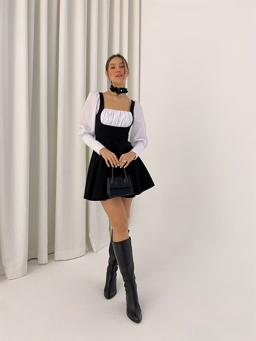 Kare Yaka Manşet Kol Eteği Volanlı Kremlin Kadın Siyah Elbise 23K000401