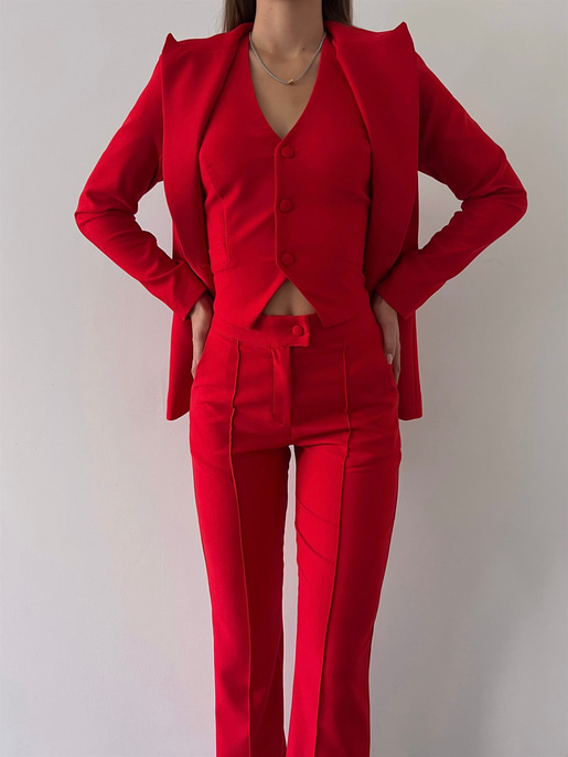 Kesley Üçlü Takım 23K000248