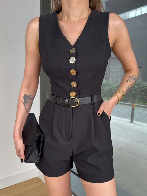 Kolsuz Düğme Kapamalı Beli Kemerli Pens Detaylı Preper Siyah Kadın Şort Tulum 25Y215