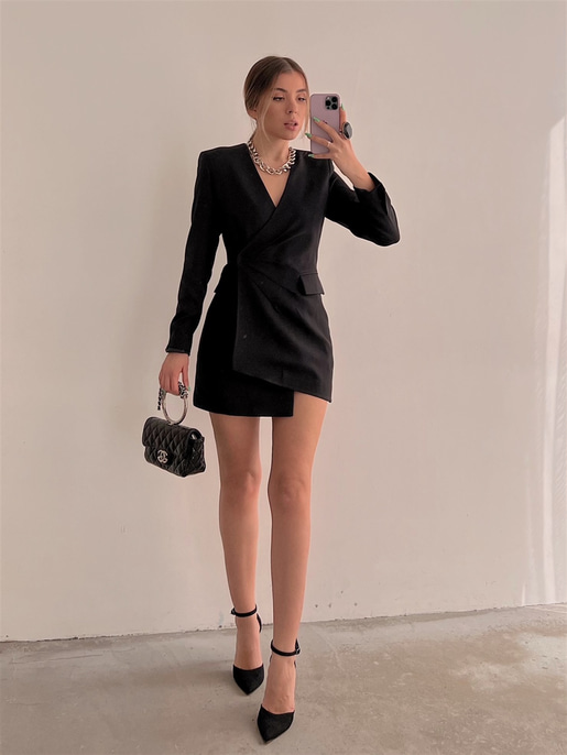 Kruvaze Eteği Asimetrik Drapeli Carrie Kadın Siyah Ceket Elbise 22Y000079