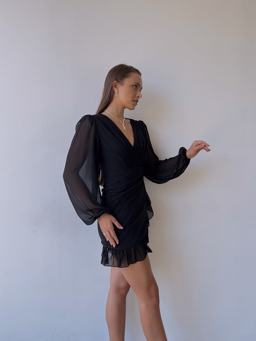 Kruvaze Yaka Drapeli Etek Kısmı Fırfırlı Amara Kadın Siyah Mini Elbise 22Y000015