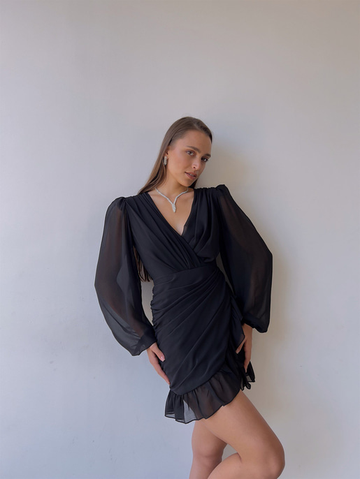 Kruvaze Yaka Drapeli Etek Kısmı Fırfırlı Amara Kadın Siyah Mini Elbise 22Y000015
