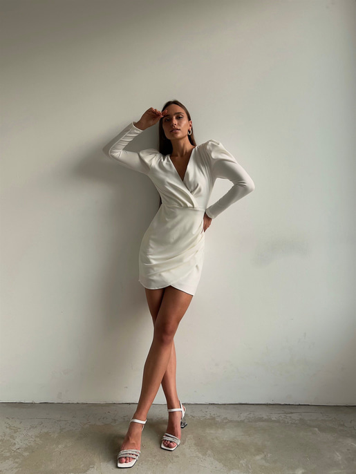 Kruvaze Yaka Eteği Drape Uzun Kol Boris Kadın Beyaz Mini Elbise 23K000031