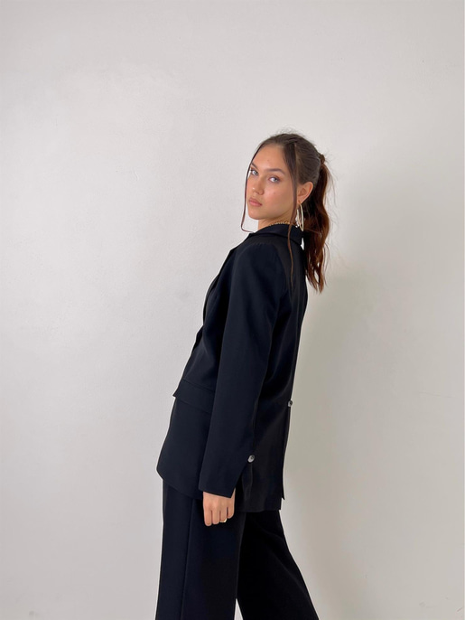 Kruvaze Yaka Tek Düğme Kapamalı Kaela Kadın Siyah Arkası Yırtmaçlı Blazer Ceket 23Y000021