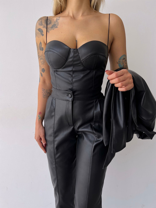 Kuplu Bluz Blazer Ceket Ve Pantolon Eline Kadın Siyah Vegan Deri Üçlü Takım 23K000171