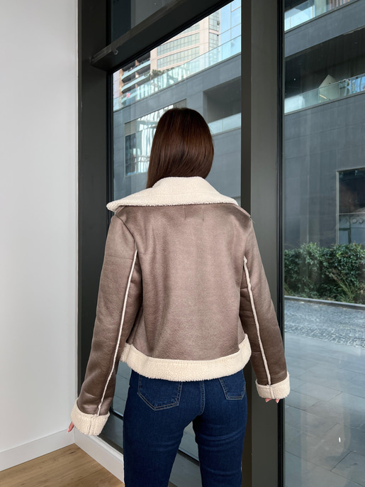 Leila Mont 24k000152