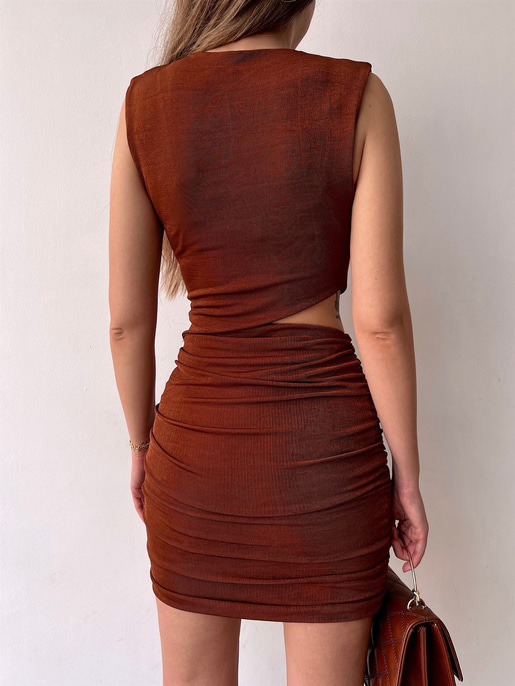 Likralı Bel Dekolteli Büzgülü Salma Kadın Kahverengi Elbise 22Y000229