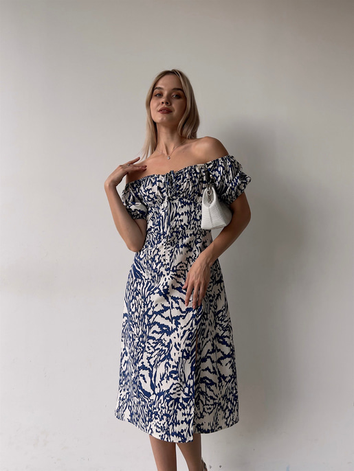 Midi Boy Desenli Lastikli Yaka Yırtmaçlı Novus Kadın Mavi Elbise 22Y000375