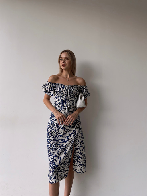 Midi Boy Desenli Lastikli Yaka Yırtmaçlı Novus Kadın Mavi Elbise 22Y000375