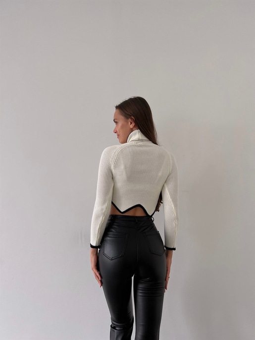 Monica Kazak 23K000197