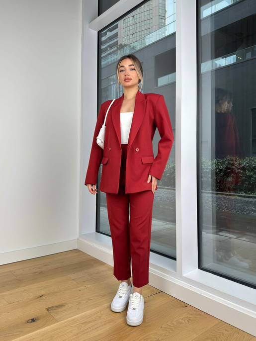 Omuz Vatkalı Düğme Kapamalı Blazer Ceket Yüksek Bel Dar Paça Pantolon Leone Bordo Kadın Takım 25K435