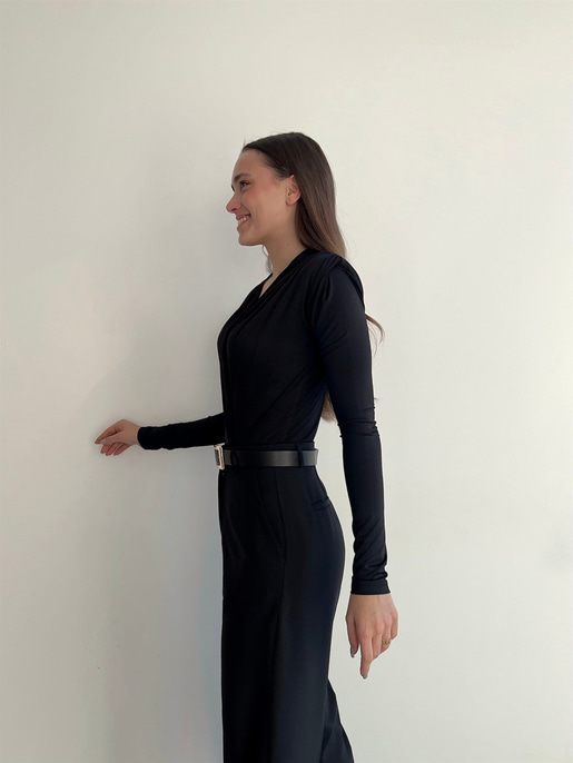 Omuzları Vatkalı Kruvaze Kadın Siyah Bodysuit 22K000004