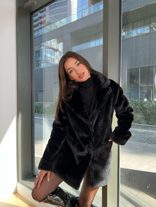 Önü Çıtçıt Kapamalı Yanları Cepli Audrey Kadın Siyah Peluş Mont 22K000252