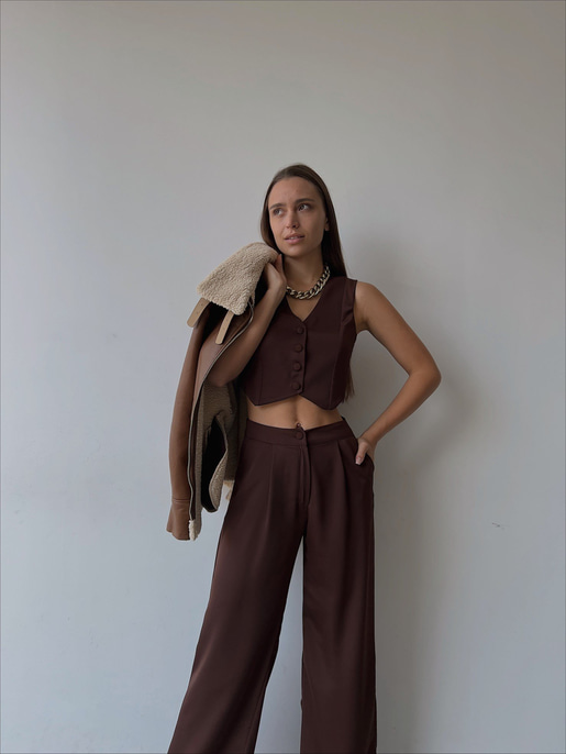 Önü Düğme Kapamalı Yelek Önden Düğmeli Yanları Cepli Bol Paça Adilson Kadın Kahve Alt-Üst takım 23K000119