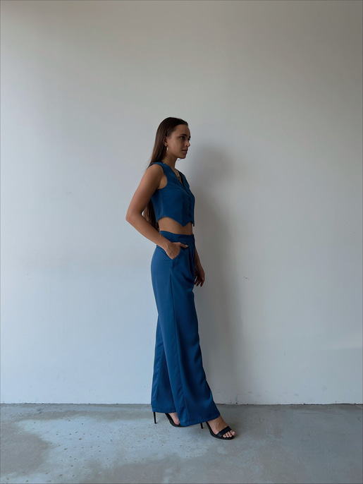 Önü Düğme Kapamalı Yelek Önden Düğmeli Yanları Cepli Bol Paça Adilson Kadın İndigo Alt-Üst takım 23K000119