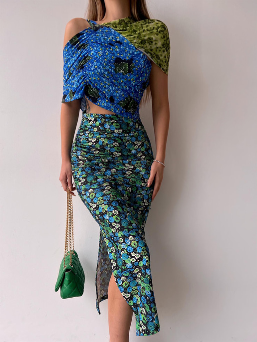 Parçalı Bel Omuz Dekolteli Yandan Yırtmaçlı Casandra Kadın Renkli Elbise 22Y000028