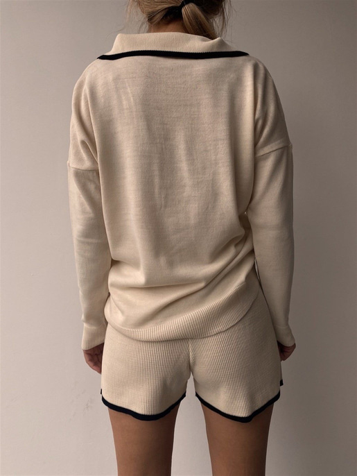 Polo Yaka Üst Lastik Bel Şortlu Kadın Beyaz İkili Triko Takım 22K000143