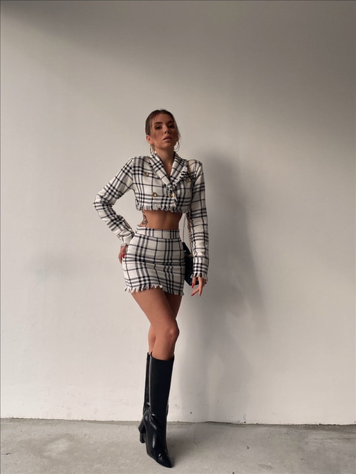 Püsküllü Ekose Mirabella Kadın Beyaz İkili Ceket Etek Takım 22K000407