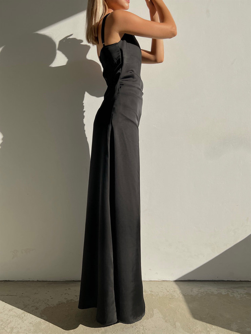 Saten Kruvaze Yaka Drapeli Jocelyn Kadın Siyah Uzun Elbise 22Y000084