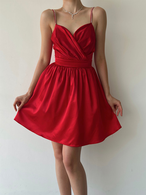 Saten Kuvaze Yaka Plileli Vesper Kadın Kırmızı Mini Elbise 22Y000322