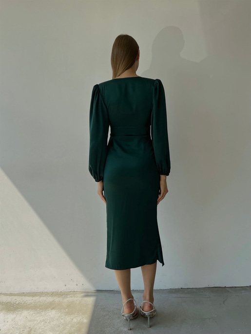 Saten Midi Önden Büzgülü Ve Yırtmaçlı Christina Kadın Zümrüt Elbise 22K000547