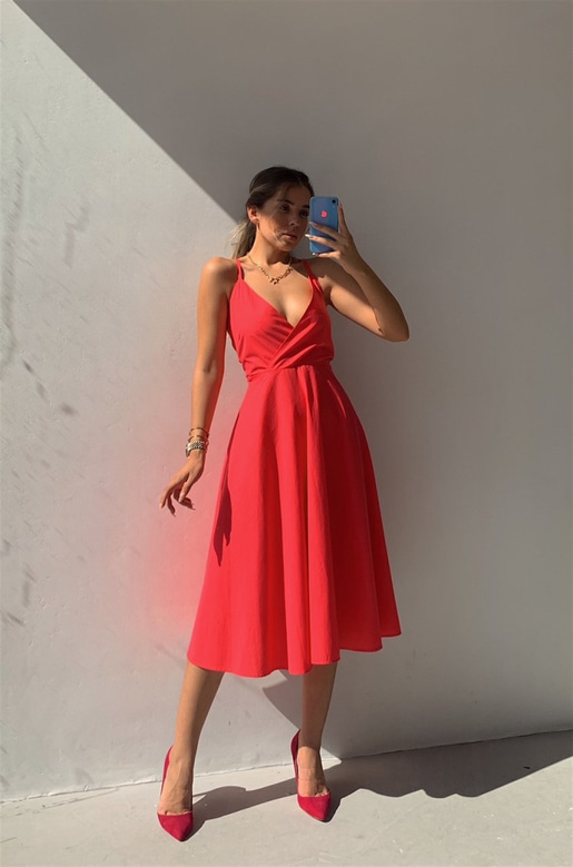 Sırt Detaylı Romantik Midi Elbise 21Y000447