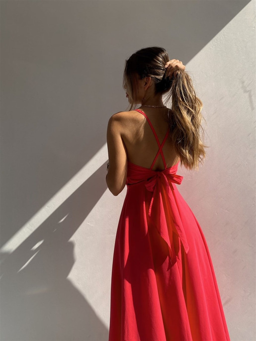 Sırt Detaylı Romantik Midi Elbise 21Y000447