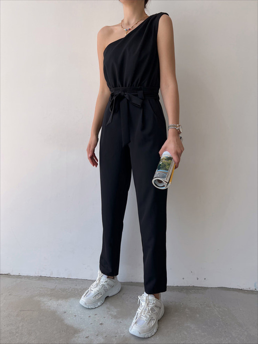 Tek Omuz Drapeli Marlon Kadın Siyah Tulum 22Y000228