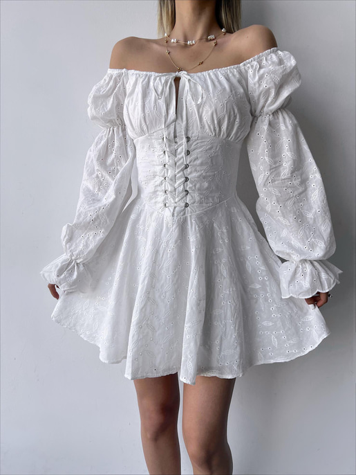 Uzun Balon Kol Korse Detaylı Rayna Brode Kadın Beyaz Mini Elbise 23Y000240