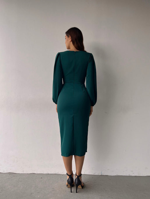 V Yaka Önden Yırtmaçlı Uzun Kol Berry Kadın Zümrüt Elbise 23K000361