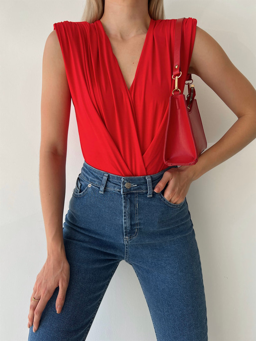 Vatkalı Kolsuz Kruvaze Garrison Kadın Kırmızı Bodysuit 22Y000066