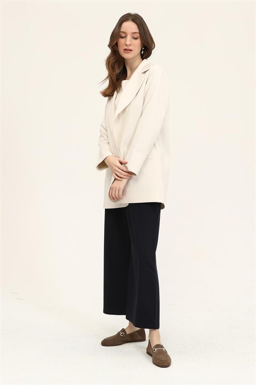 Kemeri Düğmeli Blazer