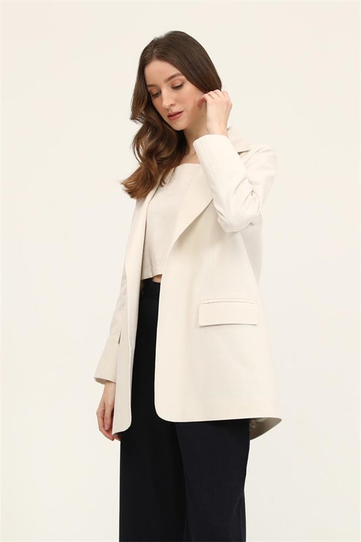 Kemeri Düğmeli Blazer